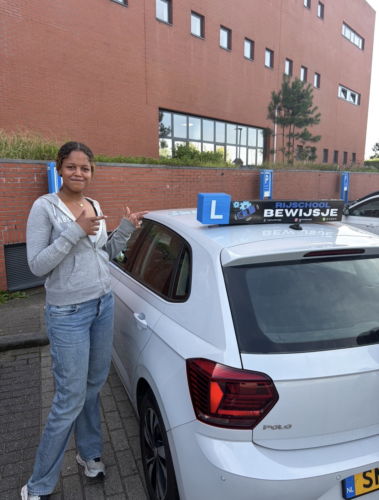 Geslaagde leerling 8 met rijbewijs